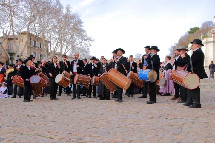 Avignon les 100 ans du riban 44 